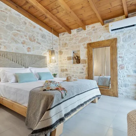 The Violin House * 干尼亞